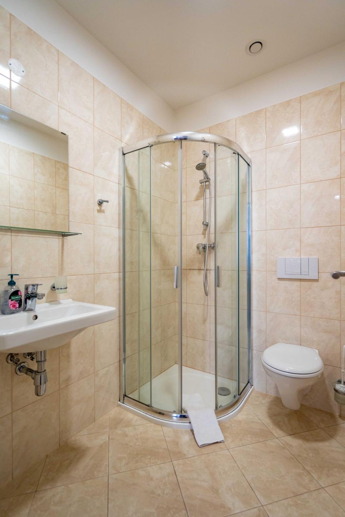 Hotel Volf Přeštice Dış mekan fotoğraf
